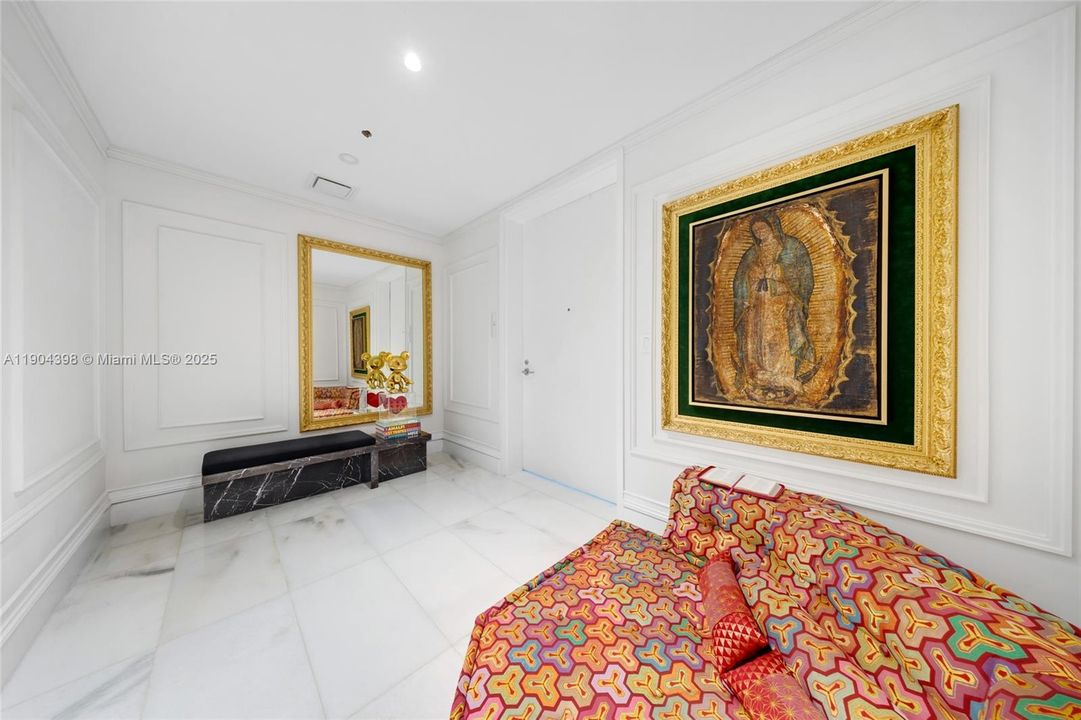 For Rent: $20,000 (3 beds, 3 baths, 2141 Square Feet)