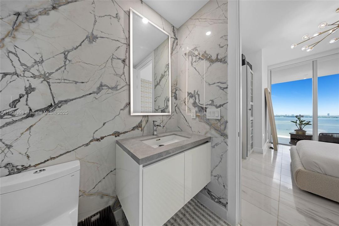 For Rent: $20,000 (3 beds, 3 baths, 2141 Square Feet)