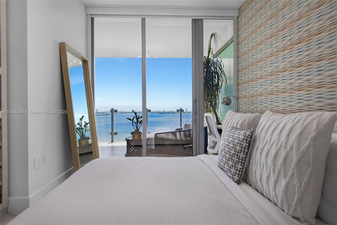 For Rent: $20,000 (3 beds, 3 baths, 2141 Square Feet)