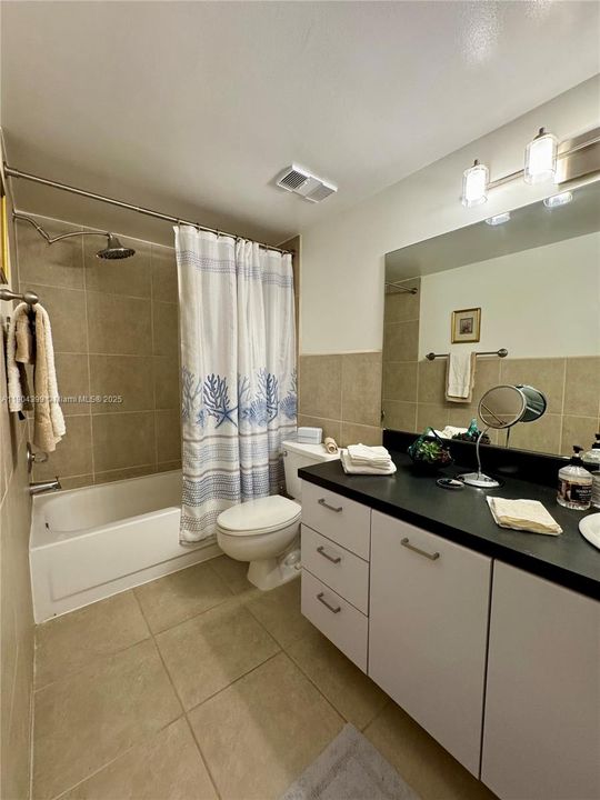 For Rent: $2,100 (1 beds, 1 baths, 918 Square Feet)