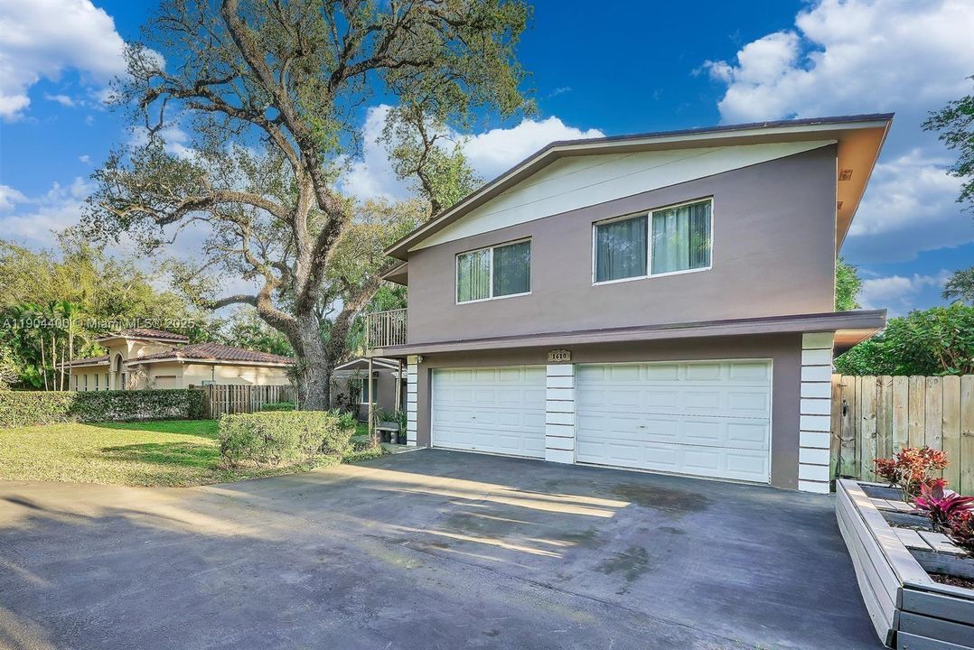 Recently Rented: $3,000 (3 beds, 2 baths, 2097 Square Feet)