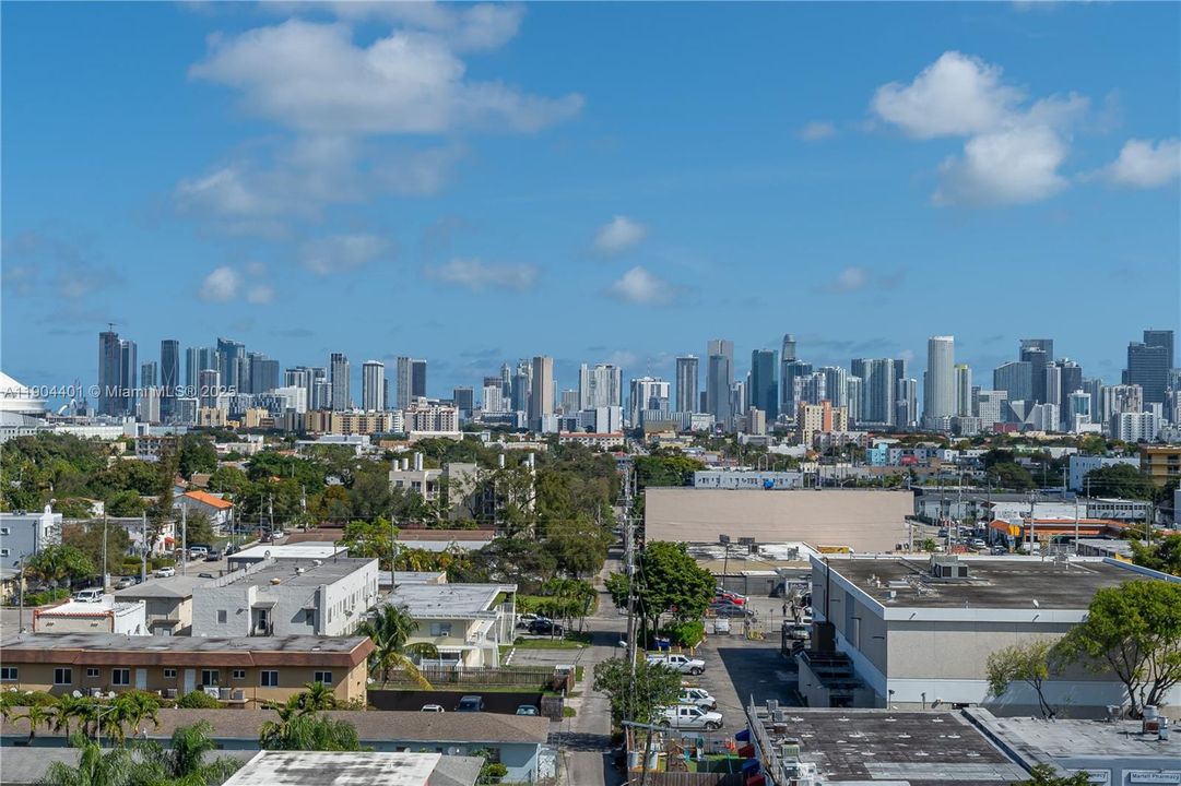 Active With Contract: $315,000 (3 beds, 2 baths, 1188 Square Feet)