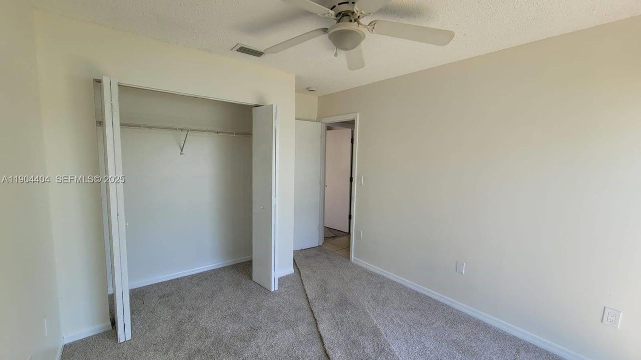 For Sale: $550,000 (3 beds, 2 baths, 1205 Square Feet)