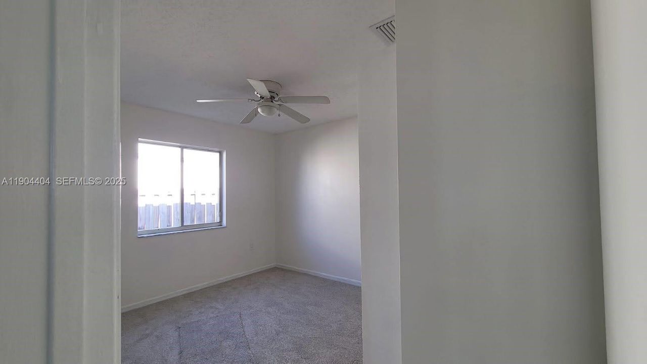 For Sale: $550,000 (3 beds, 2 baths, 1205 Square Feet)