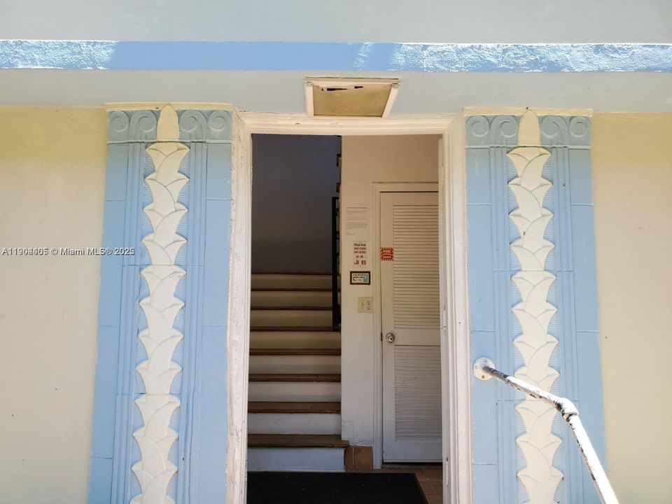 出租: $1,600 (0 贝兹, 1 浴室, 450 平方英尺)