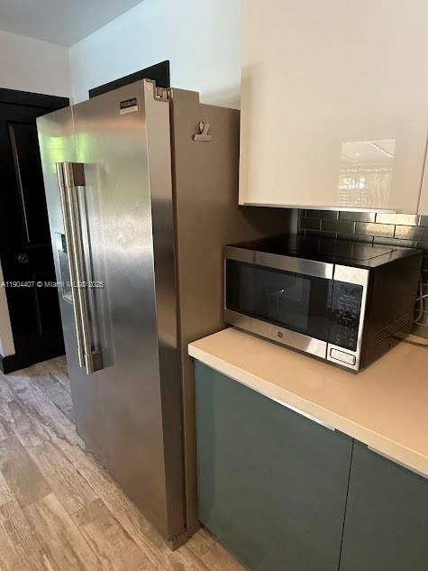 For Rent: $5,500 (3 beds, 3 baths, 2411 Square Feet)