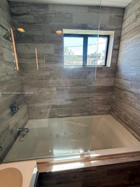 For Rent: $5,500 (3 beds, 3 baths, 2411 Square Feet)