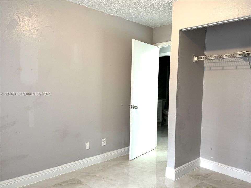 Recently Rented: $2,700 (3 beds, 2 baths, 1056 Square Feet)