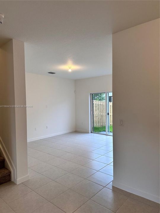 For Rent: $3,950 (3 beds, 2 baths, 1508 Square Feet)
