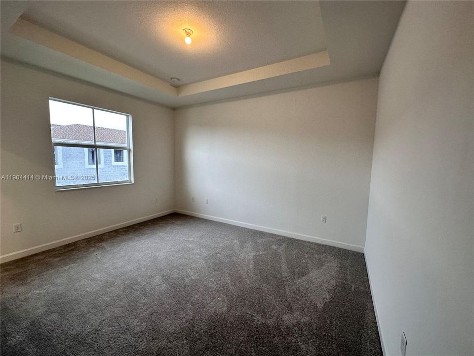 For Rent: $3,950 (3 beds, 2 baths, 1508 Square Feet)