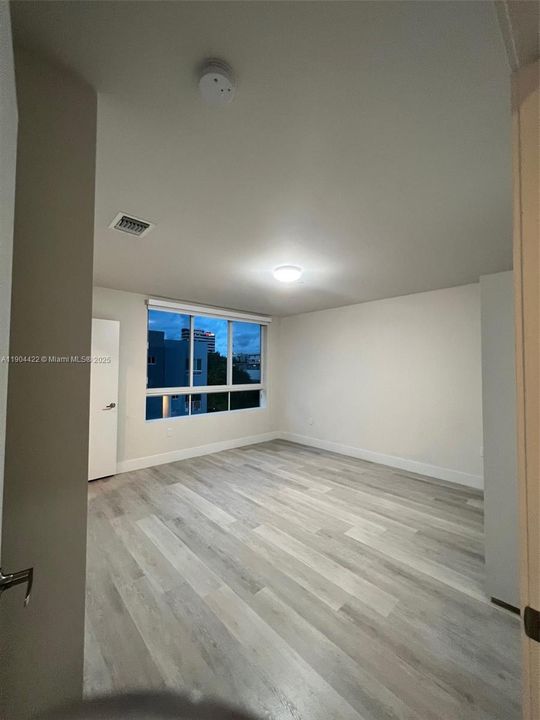 For Rent: $2,750 (2 beds, 2 baths, 1322 Square Feet)
