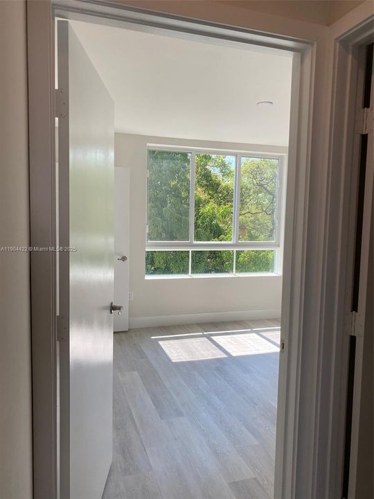 For Rent: $2,750 (2 beds, 2 baths, 1322 Square Feet)