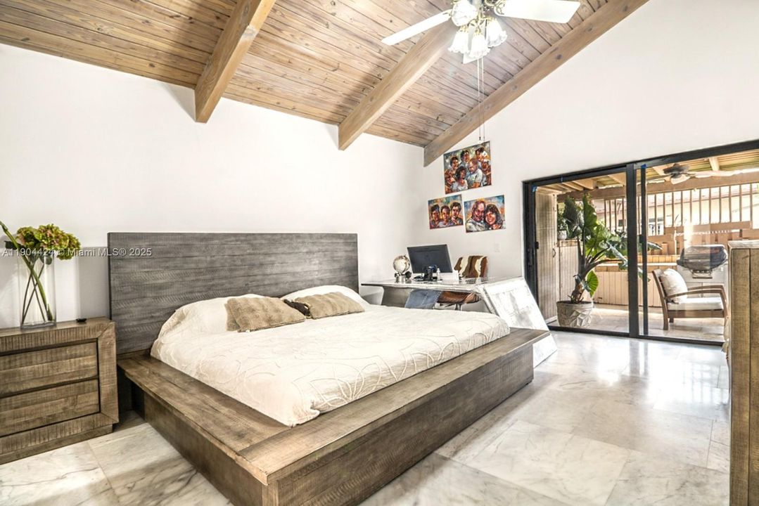 For Rent: $5,250 (3 beds, 2 baths, 1624 Square Feet)