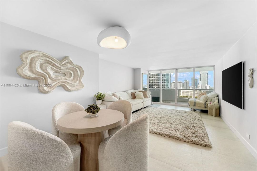 For Sale: $599,000 (1 beds, 1 baths, 1048 Square Feet)