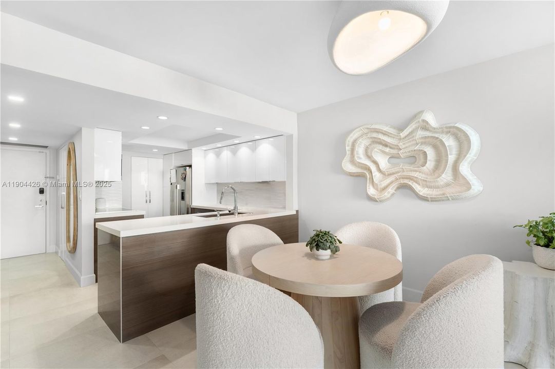 For Sale: $599,000 (1 beds, 1 baths, 1048 Square Feet)