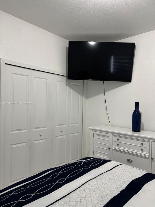 En Renta: $1,600 (1 camas, 1 baños, 2088 Pies cuadrados)