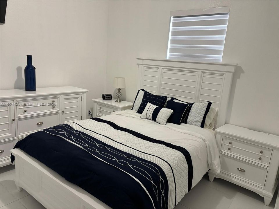 En Renta: $1,600 (1 camas, 1 baños, 2088 Pies cuadrados)