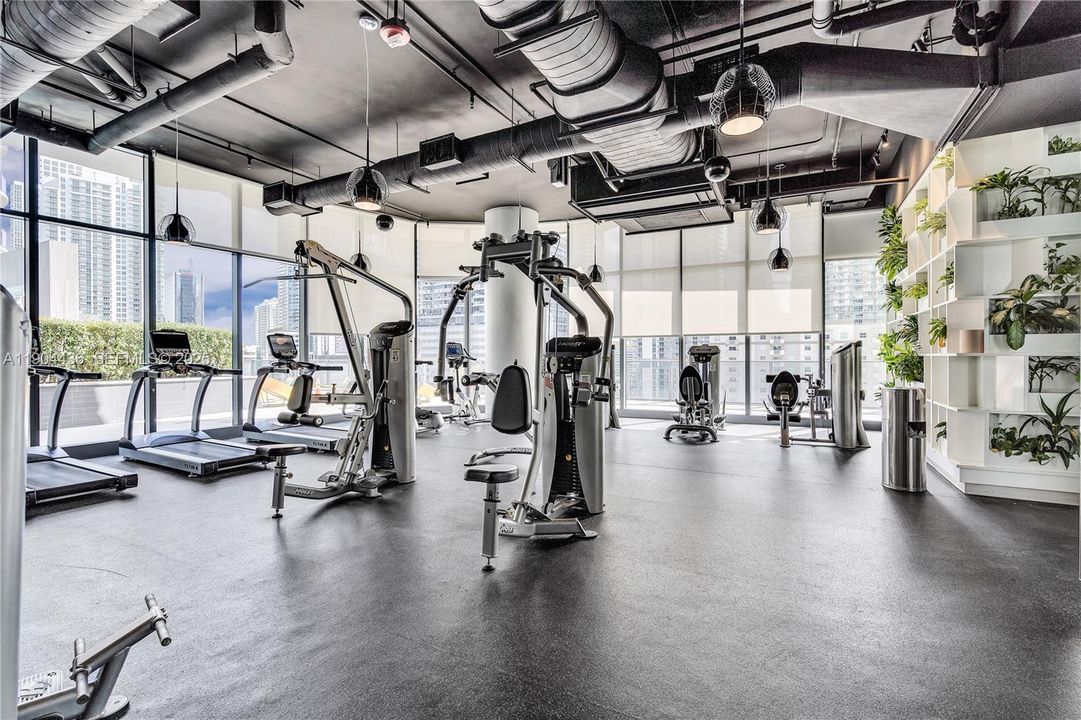 For Rent: $7,000 (3 beds, 3 baths, 1364 Square Feet)