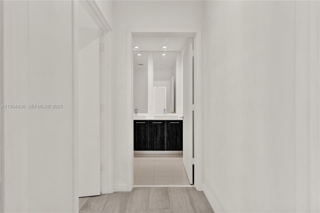 For Rent: $7,000 (3 beds, 3 baths, 1364 Square Feet)