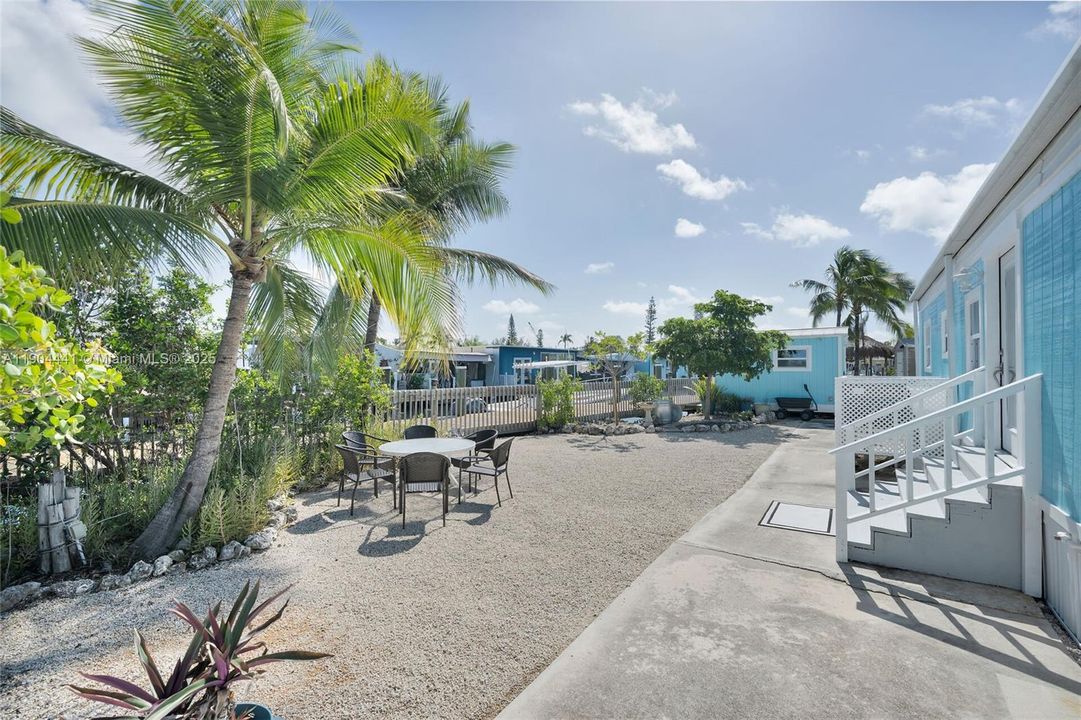 На продажу: $265,000 (2 спален, 2 ванн, 1152 Квадратных фут)