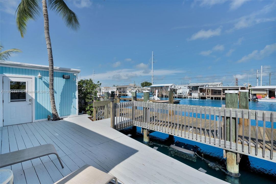 На продажу: $265,000 (2 спален, 2 ванн, 1152 Квадратных фут)