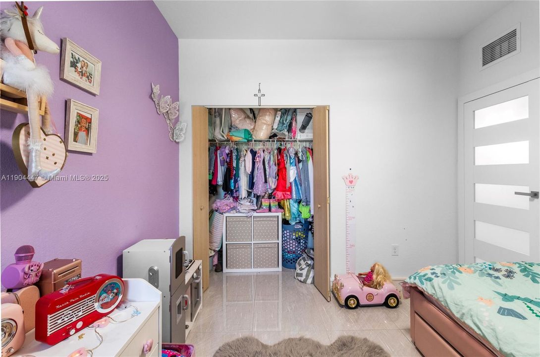 合同活跃: $545,000 (3 贝兹, 2 浴室, 1540 平方英尺)