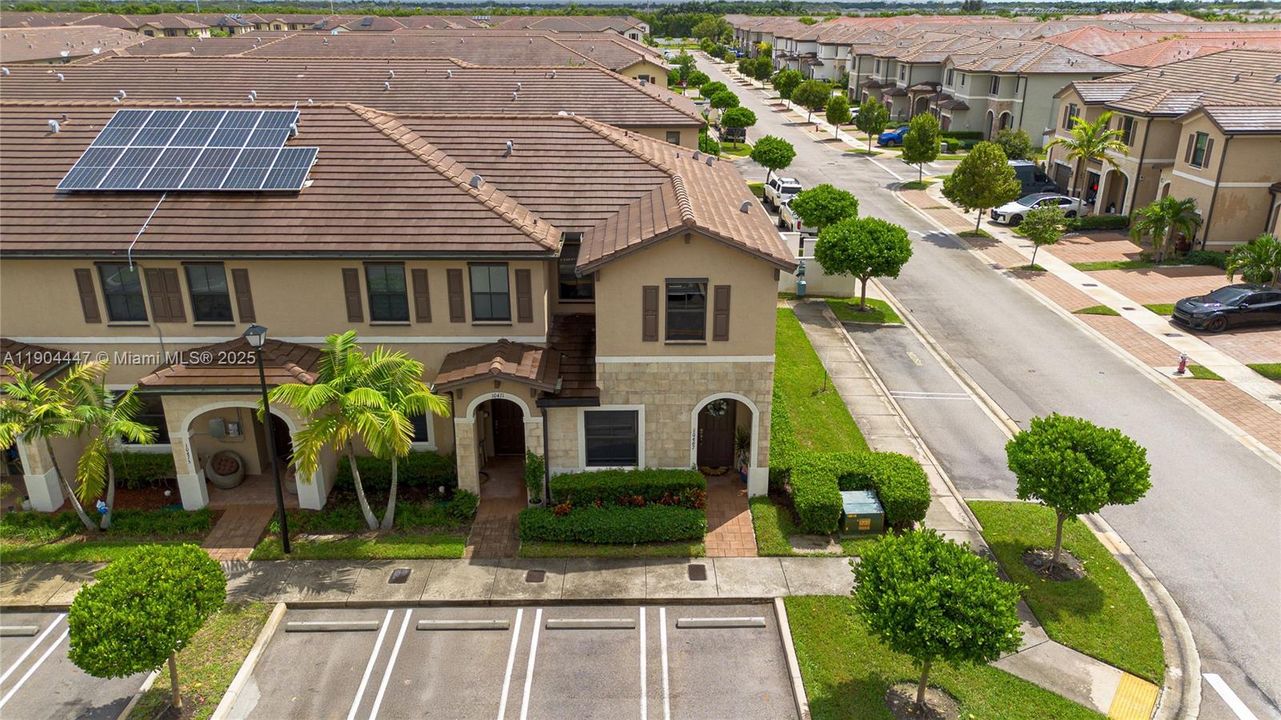 合同活跃: $545,000 (3 贝兹, 2 浴室, 1540 平方英尺)