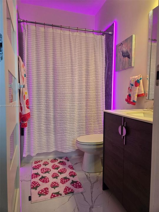 合同活跃: $545,000 (3 贝兹, 2 浴室, 1540 平方英尺)