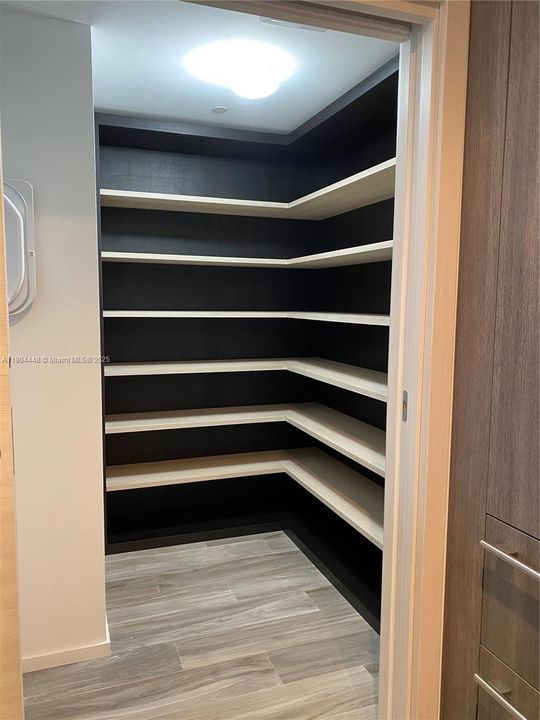 For Rent: $5,800 (2 beds, 2 baths, 1253 Square Feet)