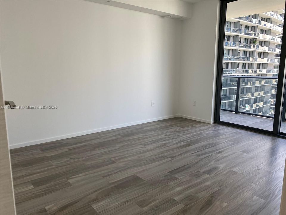 For Rent: $5,800 (2 beds, 2 baths, 1253 Square Feet)