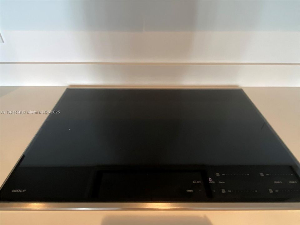 For Rent: $5,800 (2 beds, 2 baths, 1253 Square Feet)