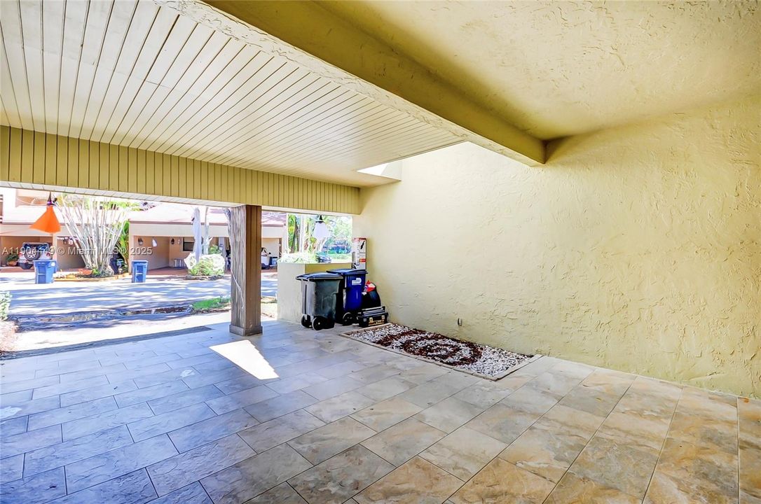 Active With Contract: $525,000 (3 beds, 2 baths, 1600 Square Feet)