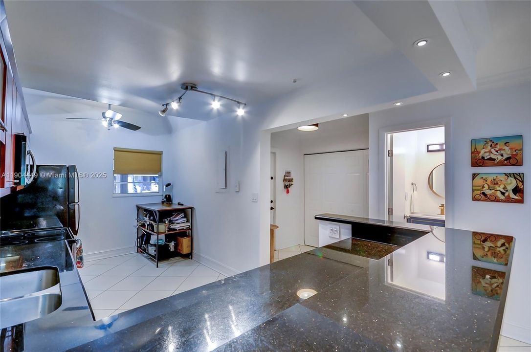 Active With Contract: $525,000 (3 beds, 2 baths, 1600 Square Feet)