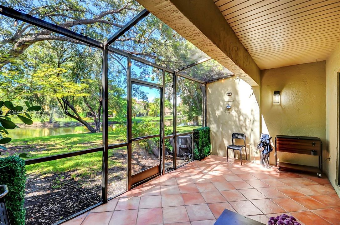 Active With Contract: $525,000 (3 beds, 2 baths, 1600 Square Feet)