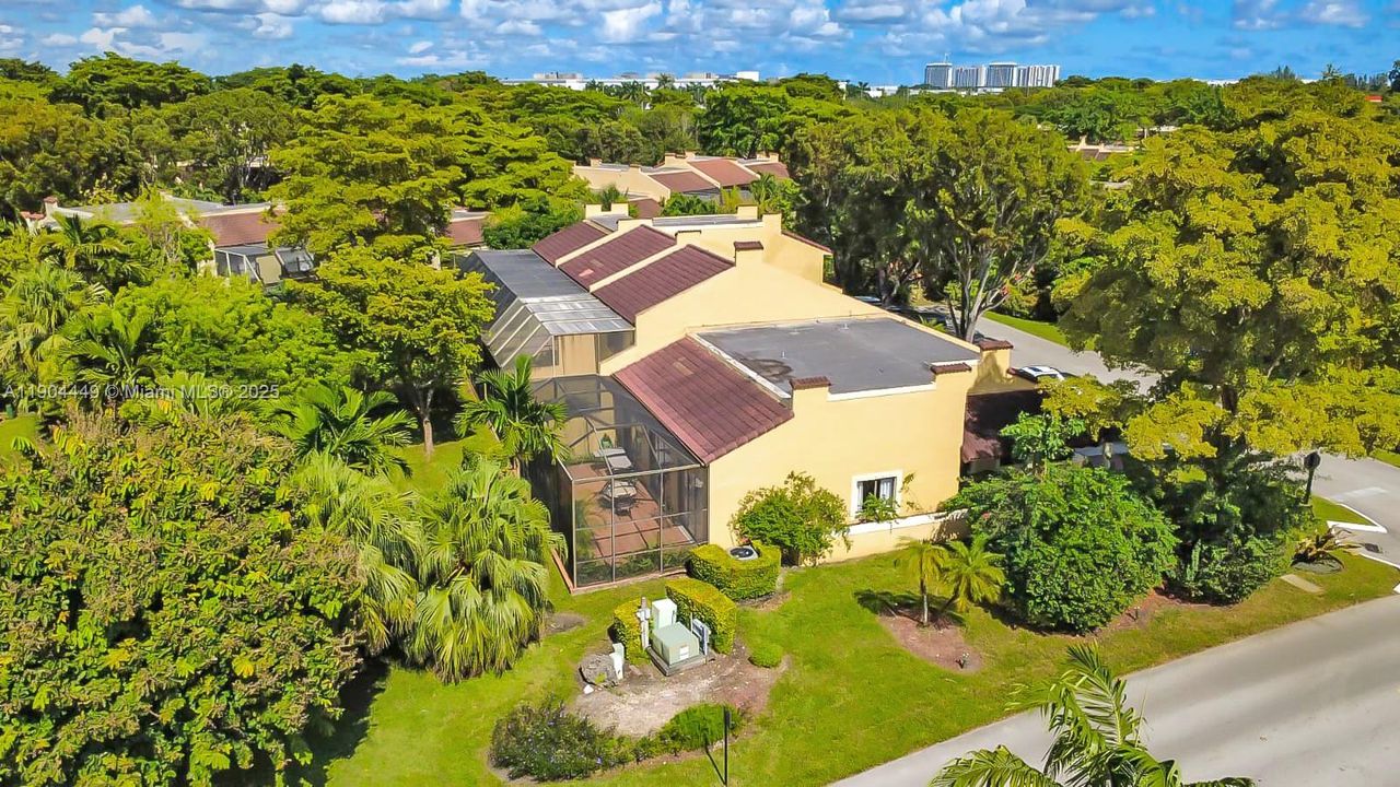 Active With Contract: $525,000 (3 beds, 2 baths, 1600 Square Feet)