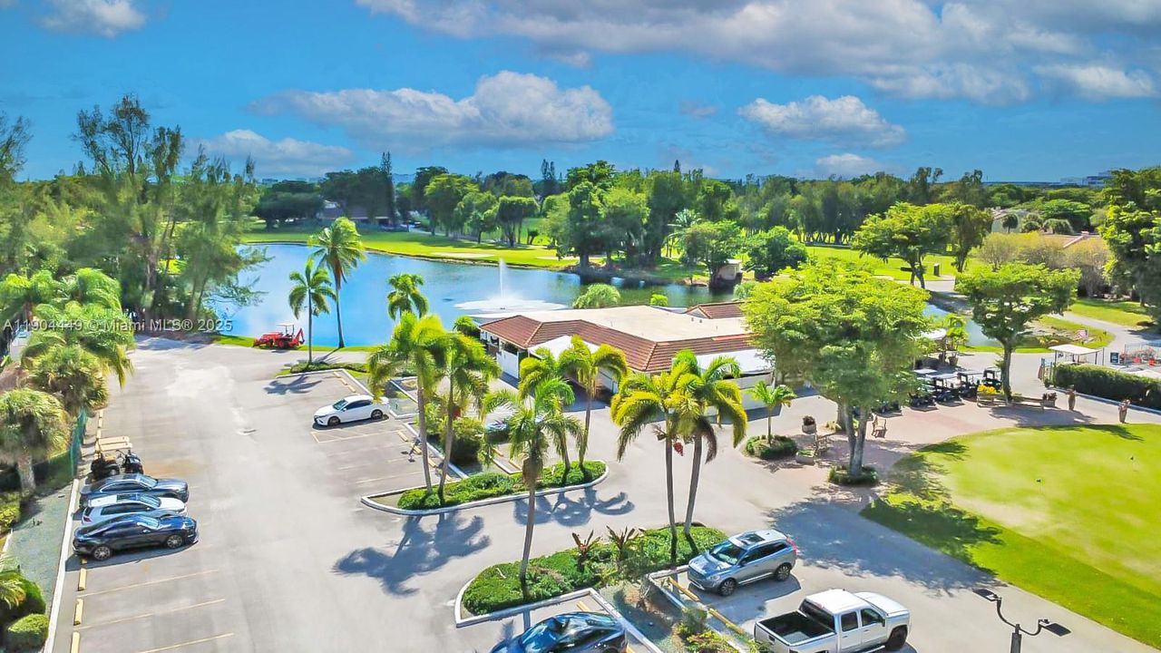 Active With Contract: $525,000 (3 beds, 2 baths, 1600 Square Feet)