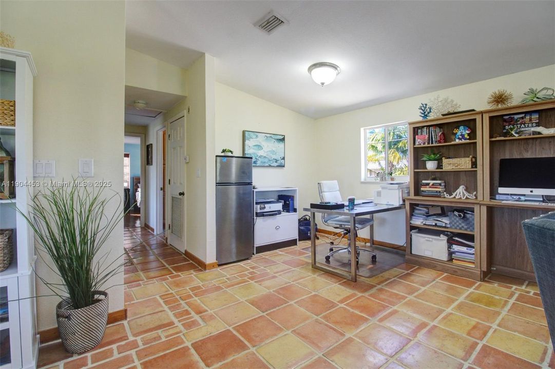 For Rent: $5,200 (2 beds, 2 baths, 1776 Square Feet)