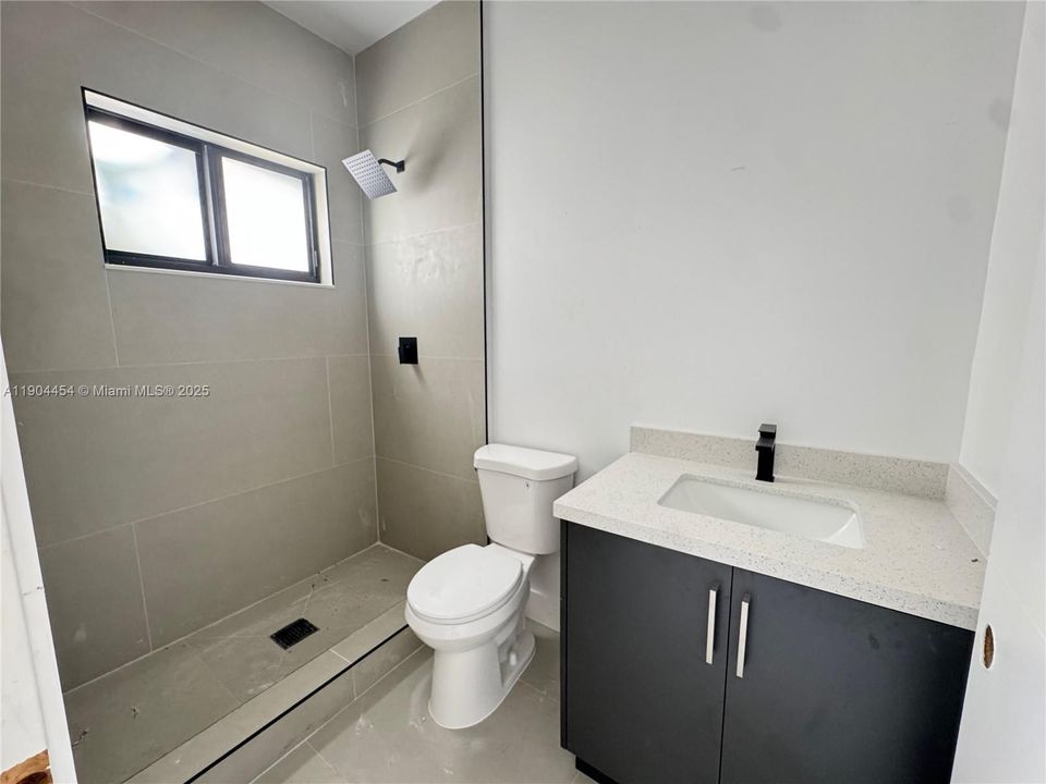 For Sale: $994,900 (0 beds, 0 baths, 2600 Square Feet)