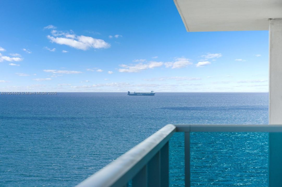 For Sale: $6,495,000 (3 beds, 3 baths, 1952 Square Feet)