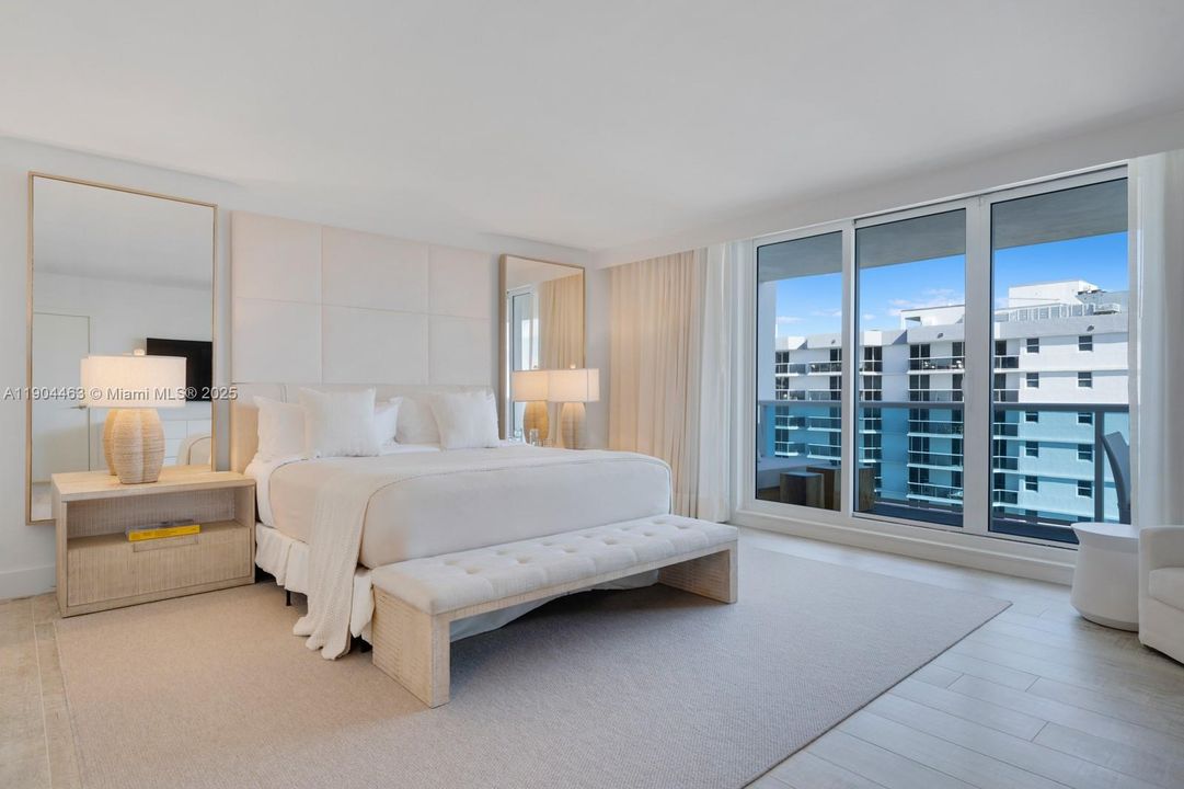 For Sale: $6,495,000 (3 beds, 3 baths, 1952 Square Feet)