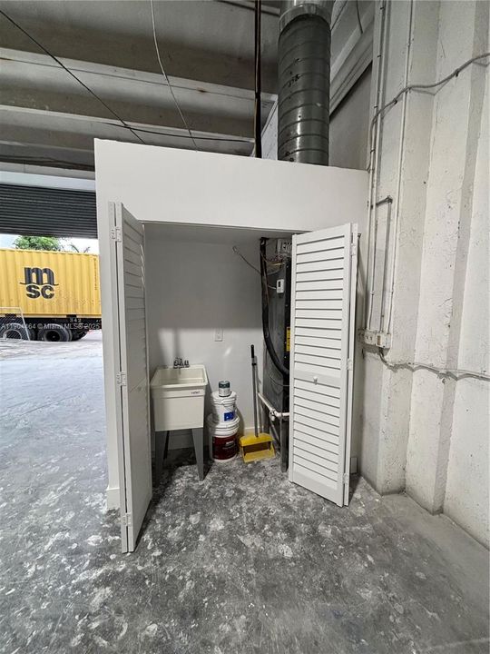 Active With Contract: $4,500 (0 beds, 0 baths, 0 Square Feet)