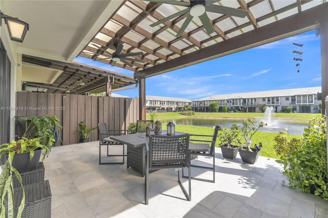 Recently Sold: $839,000 (4 beds, 3 baths, 2156 Square Feet)