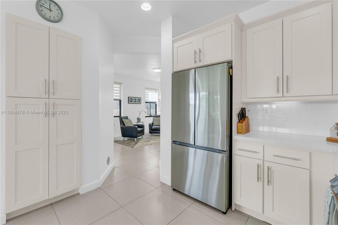 Recently Sold: $839,000 (4 beds, 3 baths, 2156 Square Feet)