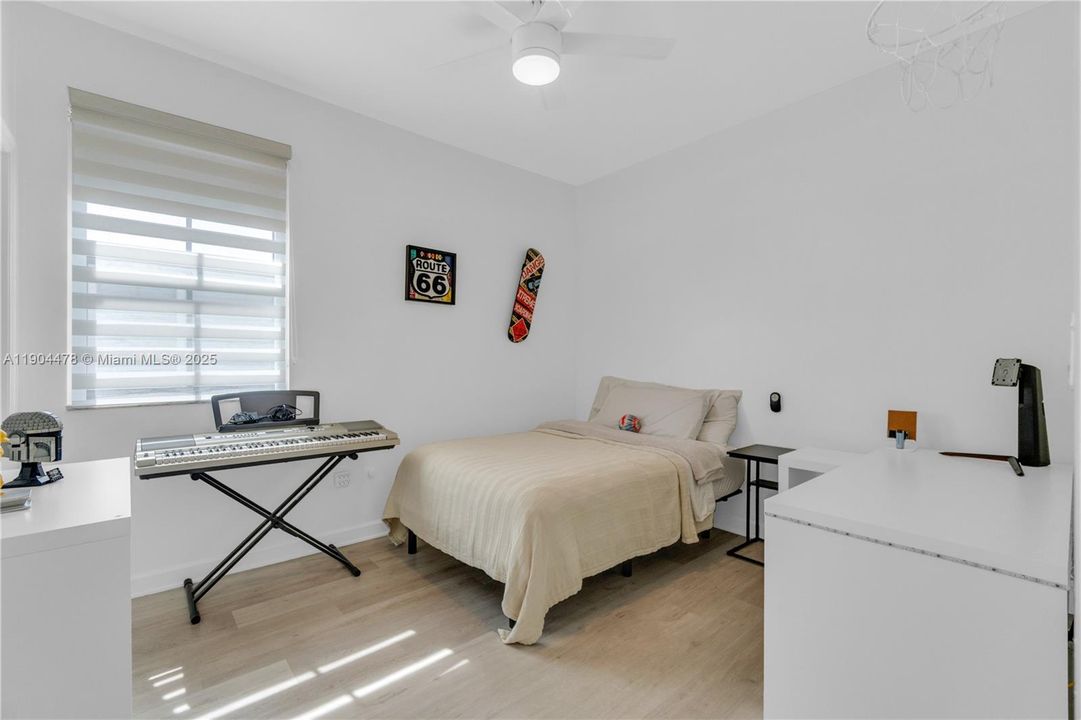 Recently Sold: $839,000 (4 beds, 3 baths, 2156 Square Feet)