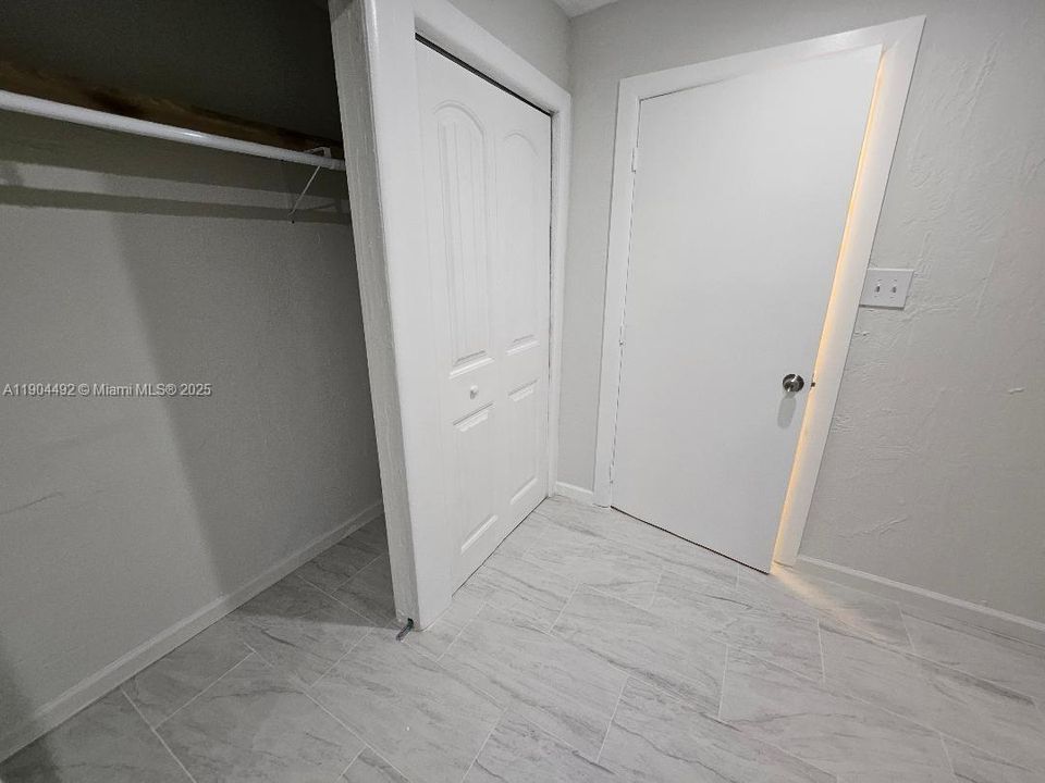 En Renta: $1,200 (1 camas, 1 baños, 1295 Pies cuadrados)