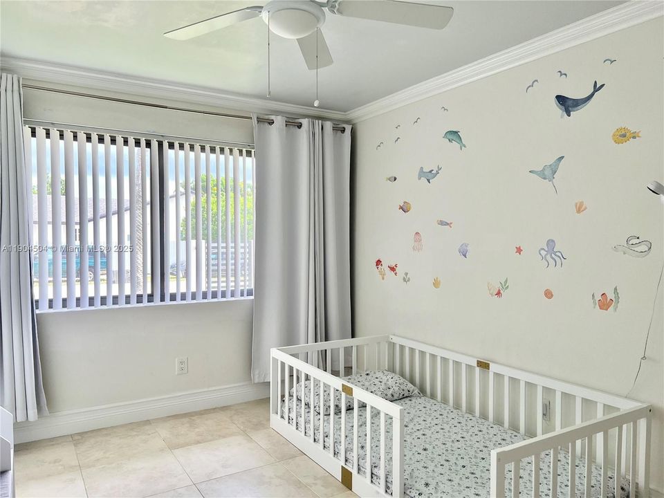 待售: $985,000 (4 贝兹, 2 浴室, 1993 平方英尺)