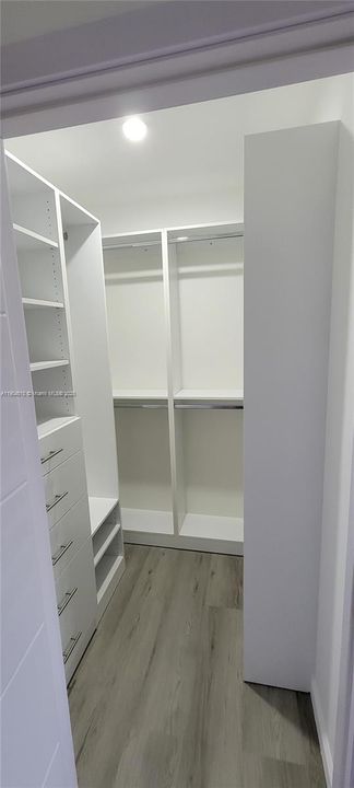 For Rent: $2,500 (3 beds, 2 baths, 1516 Square Feet)