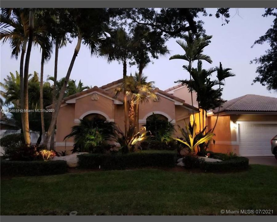 For Rent: $4,500 (4 beds, 3 baths, 2414 Square Feet)