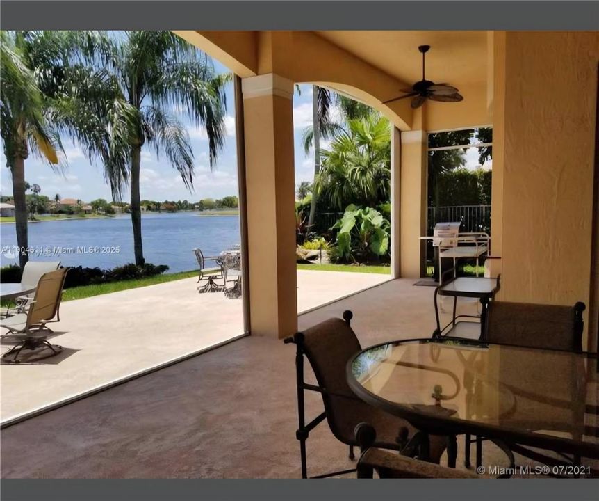 For Rent: $4,500 (4 beds, 3 baths, 2414 Square Feet)