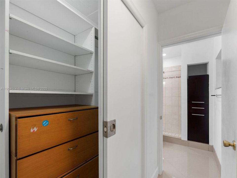 Недавно арендовано: $3,999 (3 спален, 2 ванн, 1683 Квадратных фут)